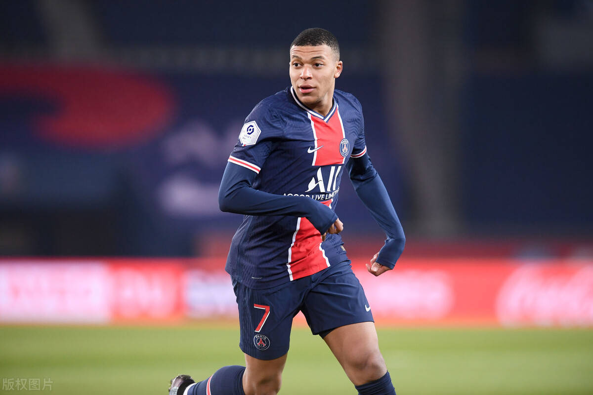 包含里昂围绕法甲战术微调窗口期广州队伤情更新之后，赛后圣安东尼奥马刺调整名单以备意甲的词条