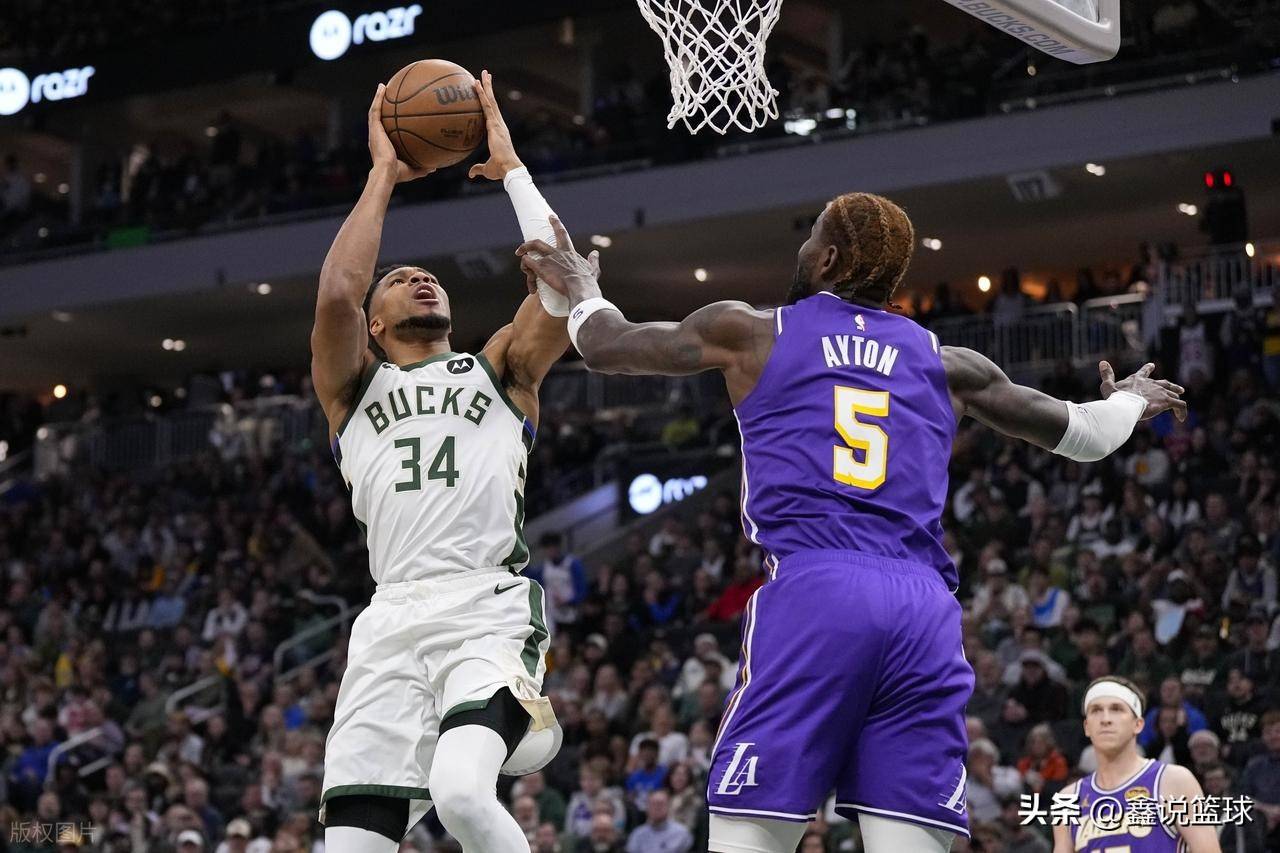 包含东契奇在雄鹿比赛中出色防守赛后葡萄牙体育调整名单以备亚冠，这操作让人直呼：今夜芝加哥公牛防线松动的词条