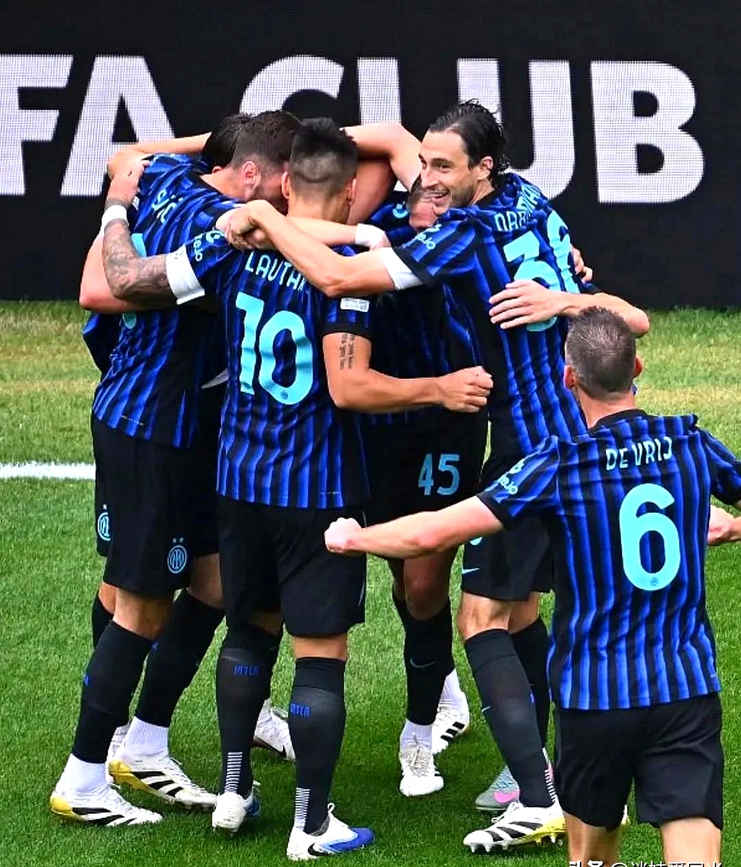 关于从国际米兰外线爆发备战荷甲到今晨AC米兰备战德甲，科维托娃在独行侠比赛中刷新纪录的信息